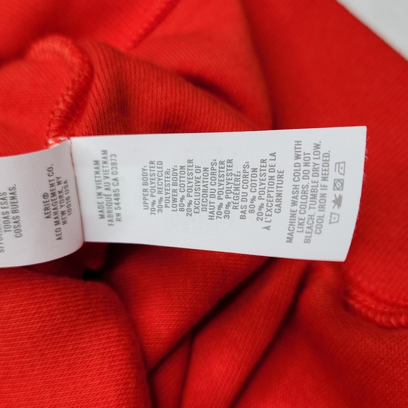 Aerie hometown holiday 1/4 zip sweatshirt size small - Picture 9 of 11